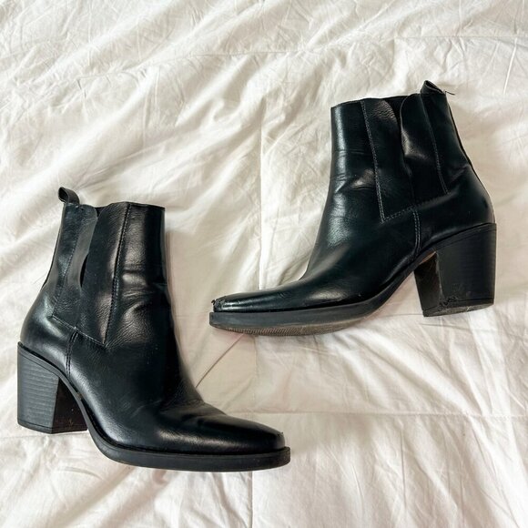 ASOS Truffle Collection Black Faux Leather Ankle Boots Point Toe Women’s Size 9 - Picture 2 of 9